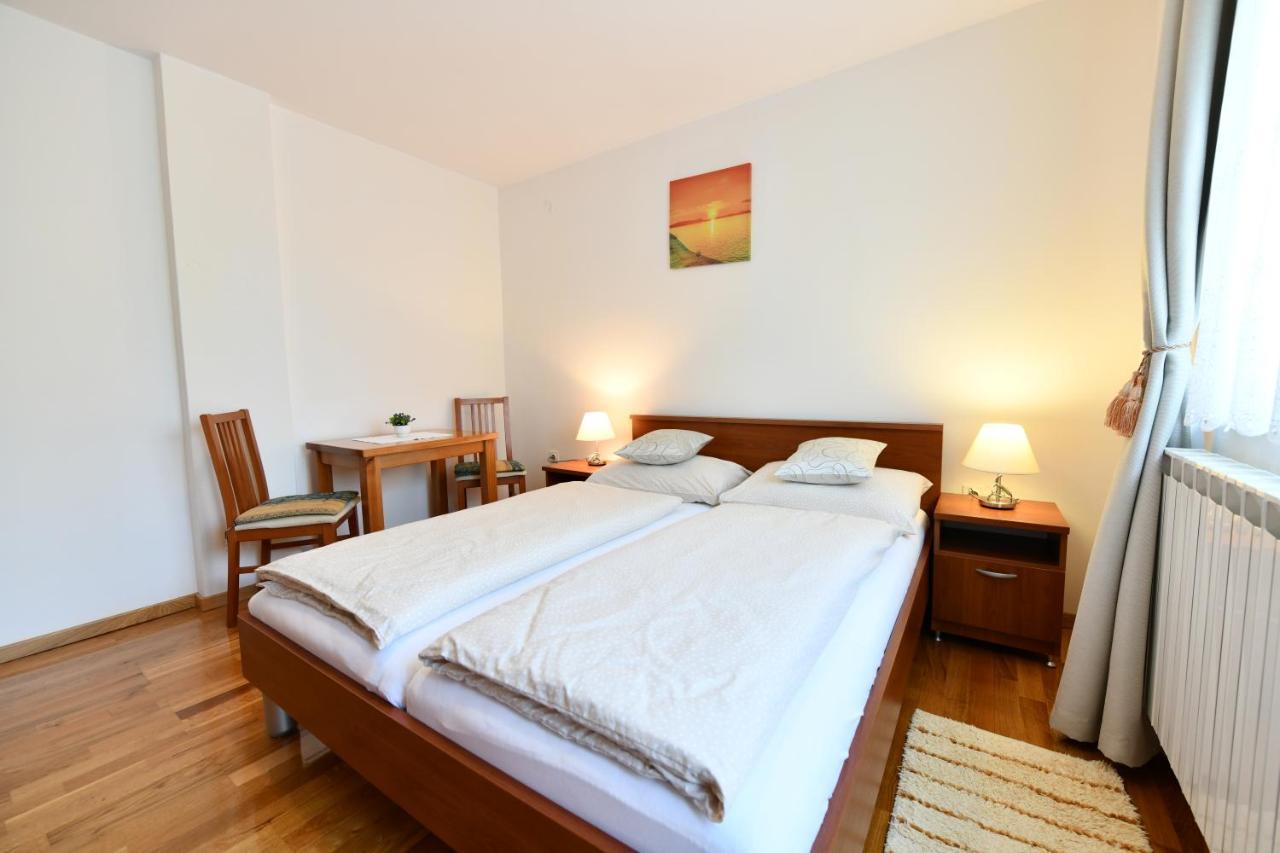 Apartment And Rooms Ivancica Seliste Dreznicko Εξωτερικό φωτογραφία