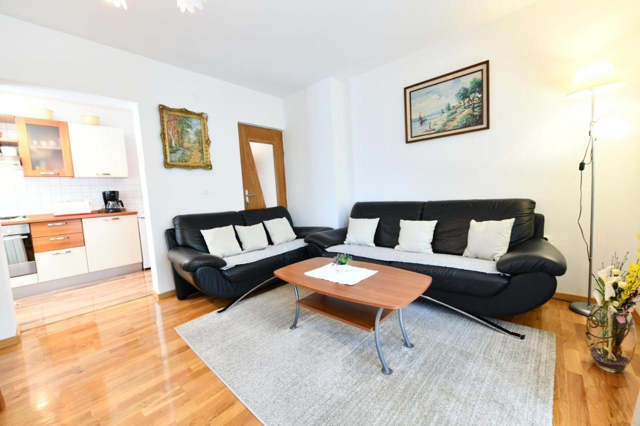 Apartment And Rooms Ivancica Seliste Dreznicko Εξωτερικό φωτογραφία